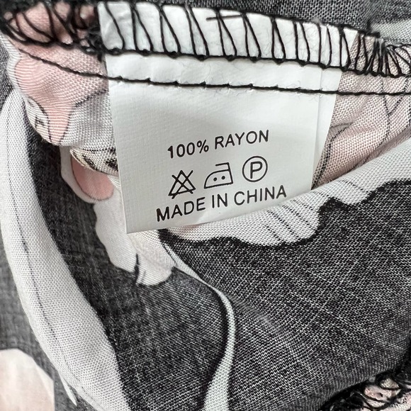 Jaase Floral Kimono Crop Cardigan Women's Sz M Black Pink Rayon Embroidered Trim - Picture 7 of 8